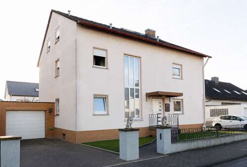 Foto - Haus zum Kaufen in Frankfurt am Main 995.000,00 € 264 m²