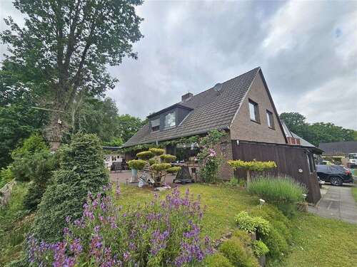 Foto - Haus zum Kaufen in Oersdorf b Neumünster 649.000,00 € 280 m²