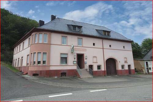 Foto - Haus zum Kaufen in Niederhambach 230.000,00 € 170 m²