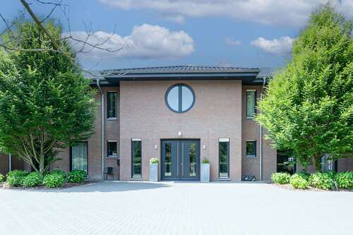 Foto - Haus zum Kaufen in Selfkant Süsterseel 975.000,00 € 446 m²
