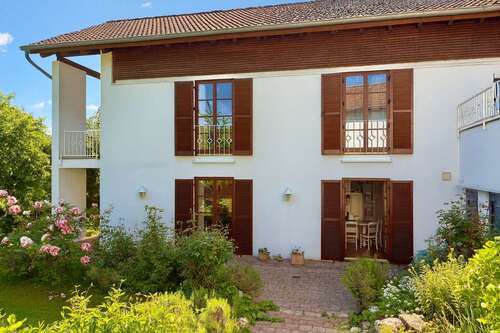 Foto - Haus zum Kaufen in Meersburg 989.000,00 € 350 m²