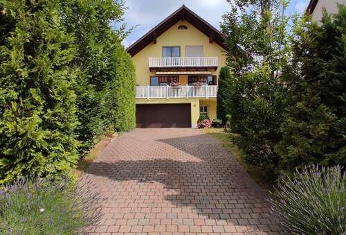 Foto - Haus zum Kaufen in Harth-Pöllnitz, OT Forstwolfersdorf 300.000,00 € 156 m²