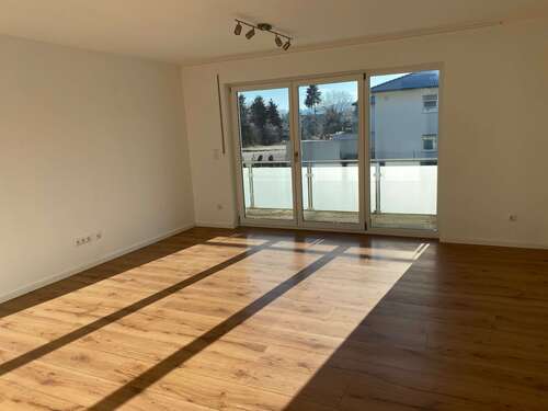 Foto - Wohnung zum Mieten in Wörth an der Isar 990,00 € 86 m²