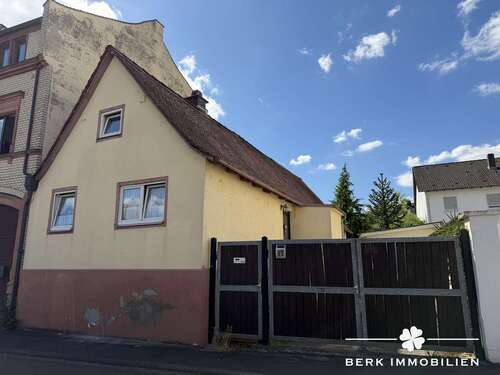 Foto - Haus zum Kaufen in Aschaffenburg 320.000,00 € 123.45 m²