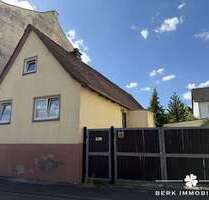 Haus zum Kaufen in Aschaffenburg 320.000,00 € 123.45 m²