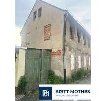 Haus zum Kaufen in Weißig 85.000,00 € 159 m²