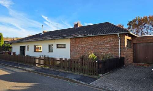 Foto - Haus zum Kaufen in Rheinbreitbach 698.000,00 € 310 m²