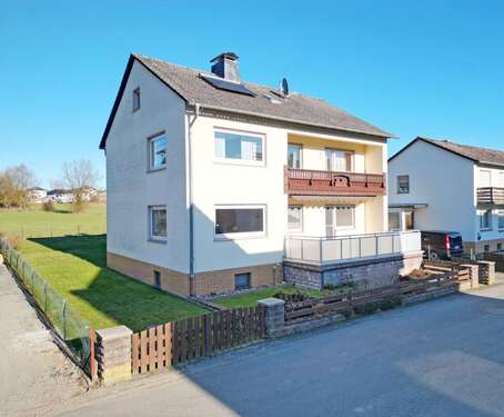 Foto - Haus zum Kaufen in Niedenstein Metze 275.000,00 € 152.36 m²