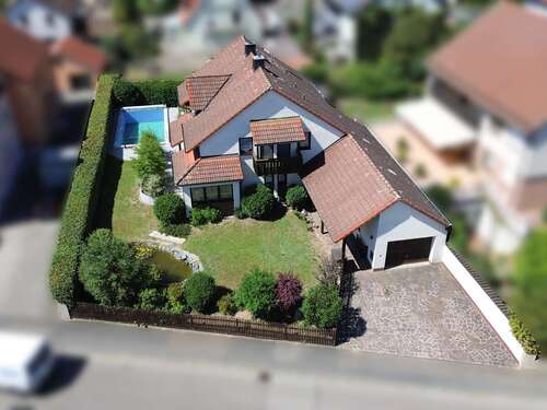 Foto - Haus zum Kaufen in Roth 729.000,00 € 215 m²