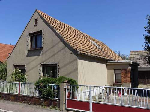 Foto - Haus zum Kaufen in Zeithain 99.000,00 € 123.76 m²
