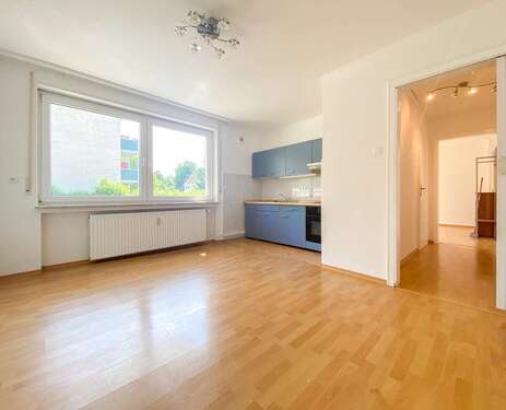 Foto - Wohnung zum Mieten in Augsburg 450,00 € 38.3 m²
