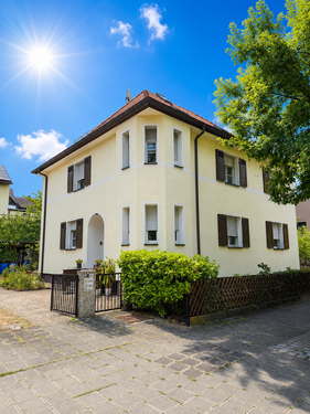 Foto - Haus zum Kaufen in Nürnberg 990.000,00 € 238 m²