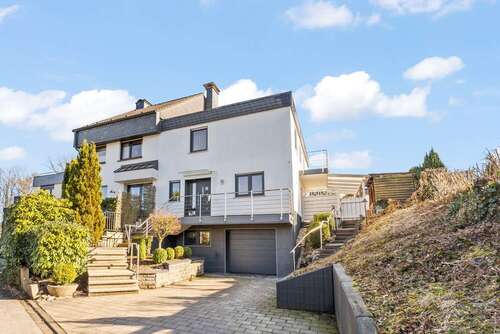 Foto - Haus zum Kaufen in Attendorn 320.000,00 € 124 m²