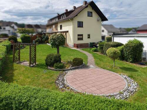 Foto - Haus zum Kaufen in Montabaur 325.000,00 € 149.87 m²