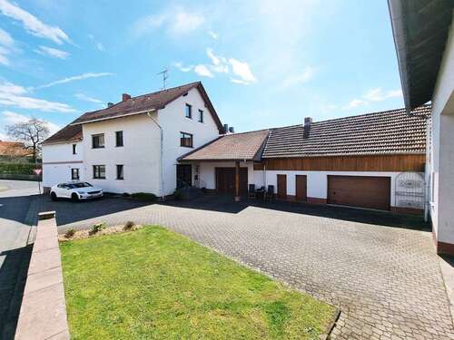 Foto - Haus zum Kaufen in Schlüchtern Hutten 398.000,00 € 292.65 m²