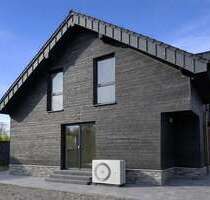 Haus zum Mieten in Siegburg 2.250,00 € 146 m²