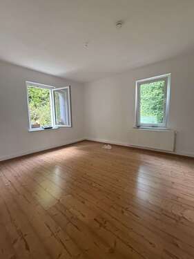 Foto - Wohnung zum Mieten in Ruhla 550,00 € 82.67 m²