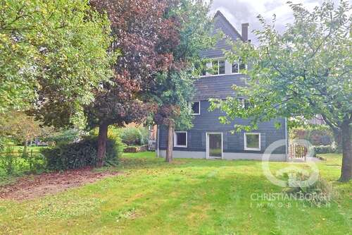 Foto - Haus zum Kaufen in Wiehl-Weiershagen 289.000,00 € 341 m²