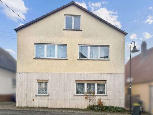 Foto - Haus zum Kaufen in Schmölz 179.900,00 € 194 m²