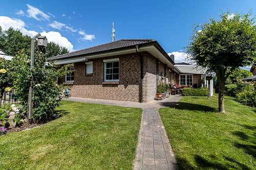 Foto - Haus zum Kaufen in Damp 495.000,00 € 118.22 m²