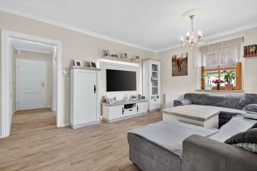 Foto - Haus zum Kaufen in Wiernsheim 649.000,00 € 191 m²