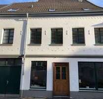 Haus zum Kaufen in Krefeld 490.000,00 € 160 m²