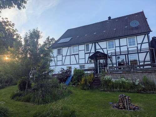 Foto - Haus zum Kaufen in Wiehl 349.000,00 € 191 m²