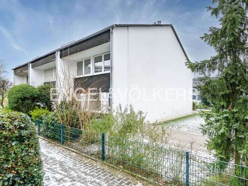 Foto - Haus zum Kaufen in Schwalbach 789.000,00 € 155 m²