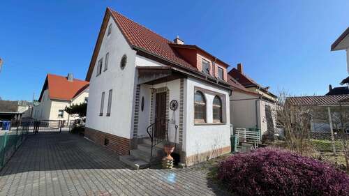 Foto - Haus zum Kaufen in Werdau 75.600,00 € 85 m²