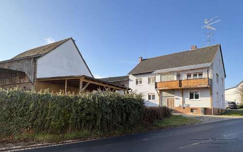 Foto - Haus zum Kaufen in Sugenheim Krautostheim 195.000,00 € 184 m²