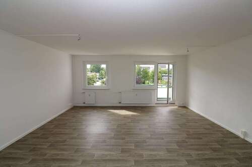 Foto - Wohnung zum Mieten in Freiberg 469,00 € 68.28 m²