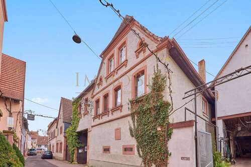 Foto - Haus zum Kaufen in Leinsweiler 198.000,00 € 250 m²