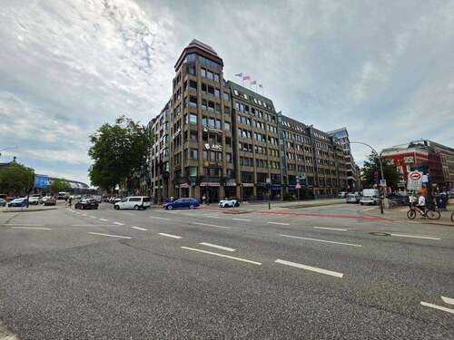 Foto - Einzelhandel in Hamburg 10.752,00 € 358.4 m²