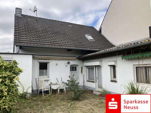 Foto - Haus zum Kaufen in Neuss 260.000,00 € 100 m²