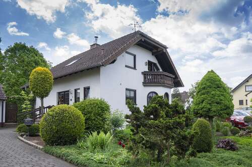 Foto - Haus zum Kaufen in Gierschnach 430.000,00 € 130 m²