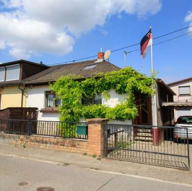 Foto - Haus zum Kaufen in Ludwigshafen am Rhein 173.000,00 € 58 m²