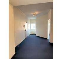 Büro in Düren 623,00 € 89 m² - 623,00&nbsp;EUR Kaltmiete, ca.&nbsp; 89,00&nbsp;m&sup2; in Düren (PLZ: 52349)