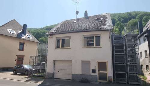 Foto - Haus zum Kaufen in Bacharach-Steeg 130.000,00 € 190 m²