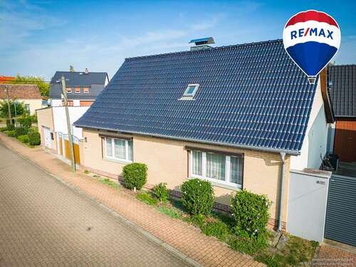 Foto - Haus zum Kaufen in Büden 165.000,00 € 122 m²