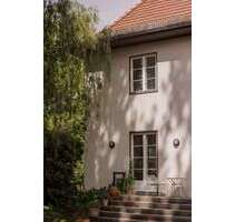 Haus zum Kaufen in Potsdam am Heiligen See 1.995.000,00 € 256.23 m²