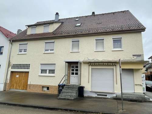 Foto - Haus zum Kaufen in Heidenheim 350.000,00 € 240 m²