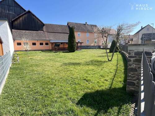 Foto - Haus zum Kaufen in Hungen 249.000,00 € 250 m²