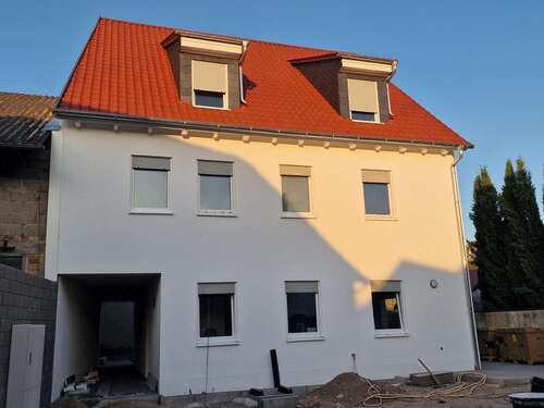 Foto - Haus zum Mieten in Trebur 2.140,00 € 142 m²