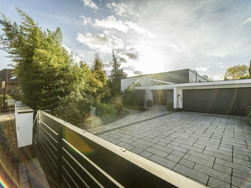 Foto - Haus zum Kaufen in Meerbusch 1.850.000,00 € 323 m²