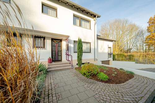 Foto - Haus zum Kaufen in Wesseling 735.000,00 € 198 m²