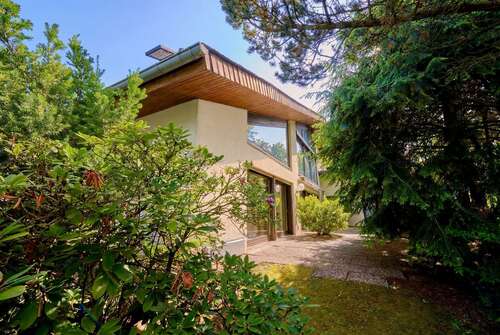 Foto - Haus zum Kaufen in Dreieich 1.080.000,00 € 249 m²