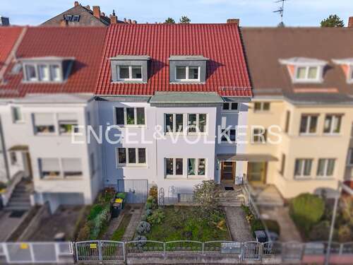 Foto - Haus zum Kaufen in Frankfurt am Main 1.650.000,00 € 222 m²