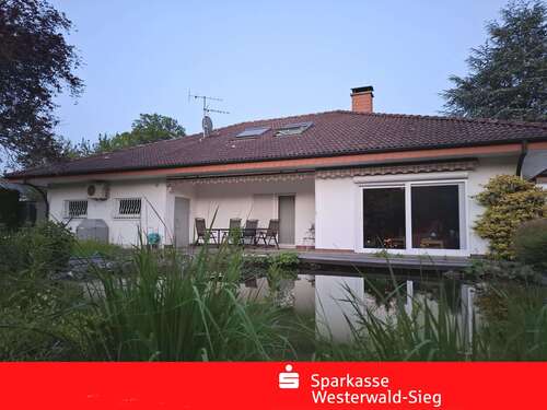 Foto - Haus zum Kaufen in Weyerbusch 579.000,00 € 164 m²