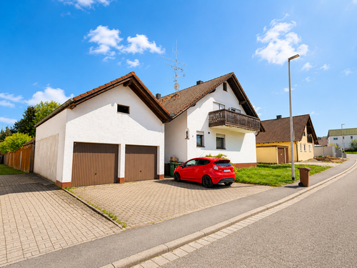 Foto - Haus zum Kaufen in Frensdorf 668.000,00 € 264 m²