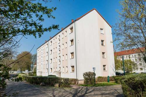 Foto - Wohnung zum Mieten in Eisenach 589,00 € 70.49 m²
